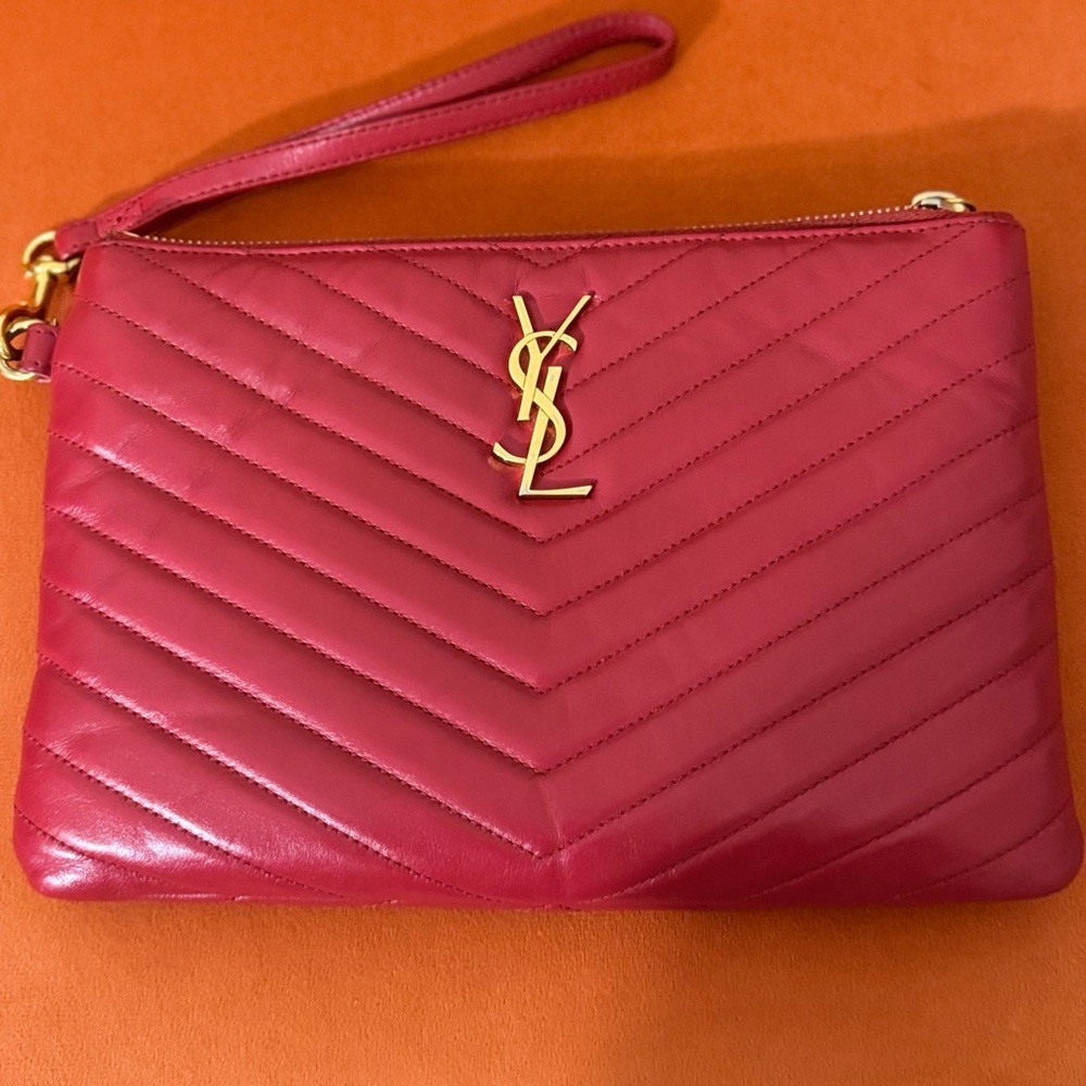 YSL wristlet ♥️…